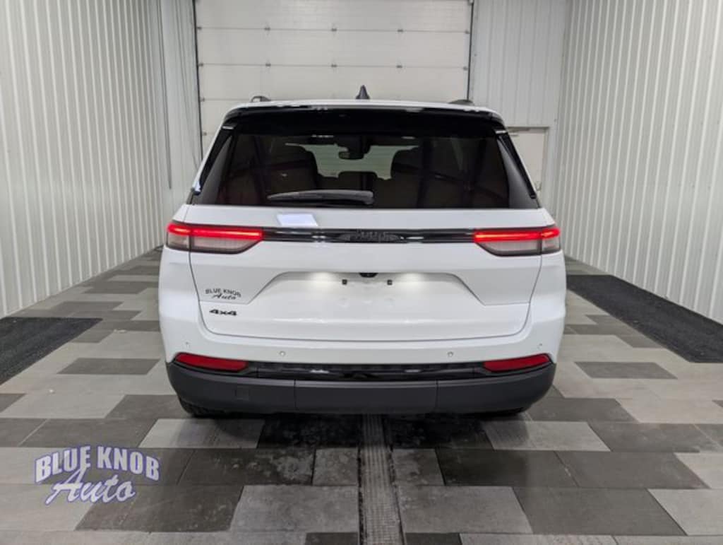 Used 2023 Jeep Grand Cherokee Altitude X SUV