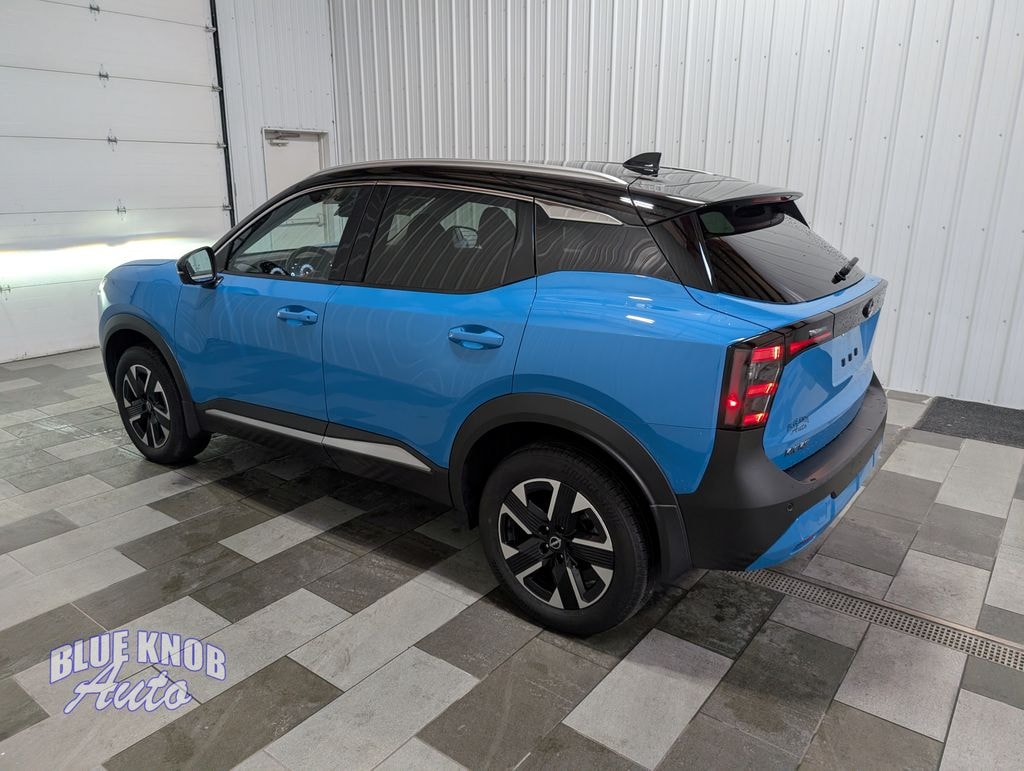 Used 2025 Nissan Kicks SR SUV