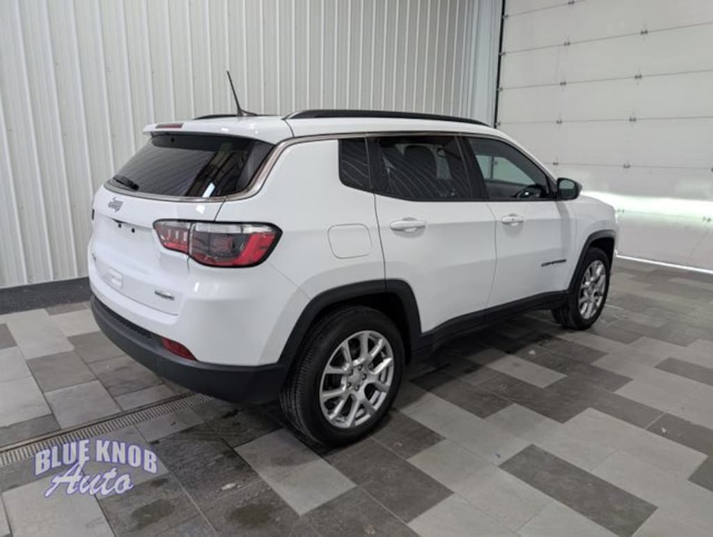 Used 2023 Jeep Compass Latitude Lux SUV