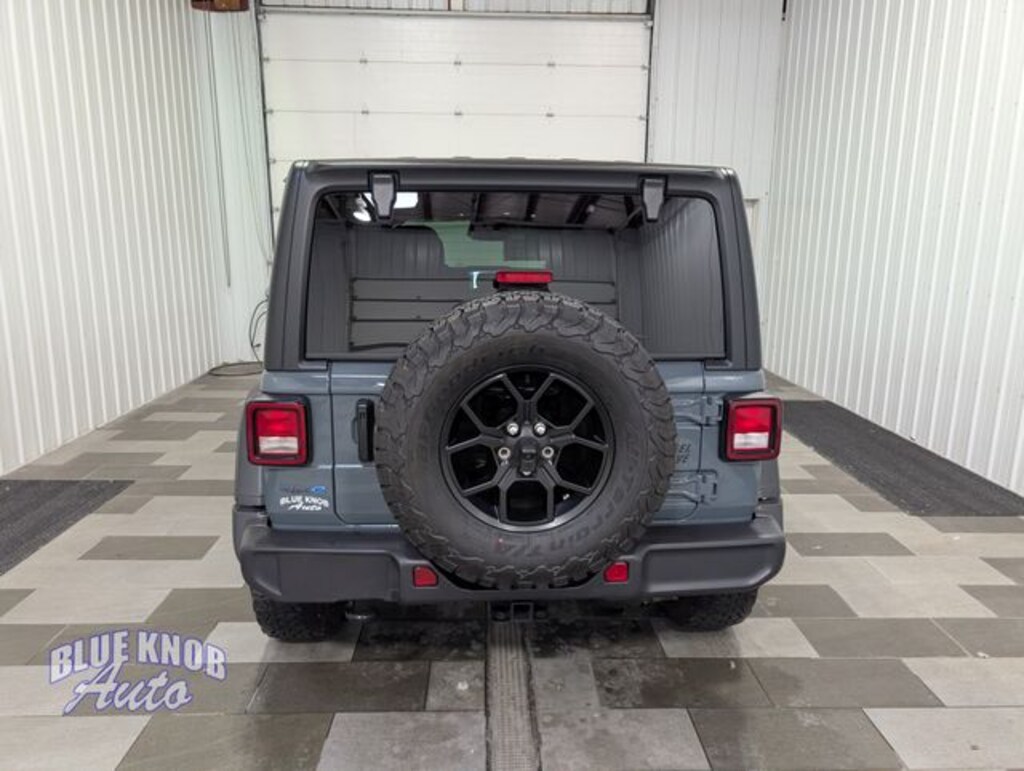 Used 2025 Jeep Wrangler Willys 4xe SUV
