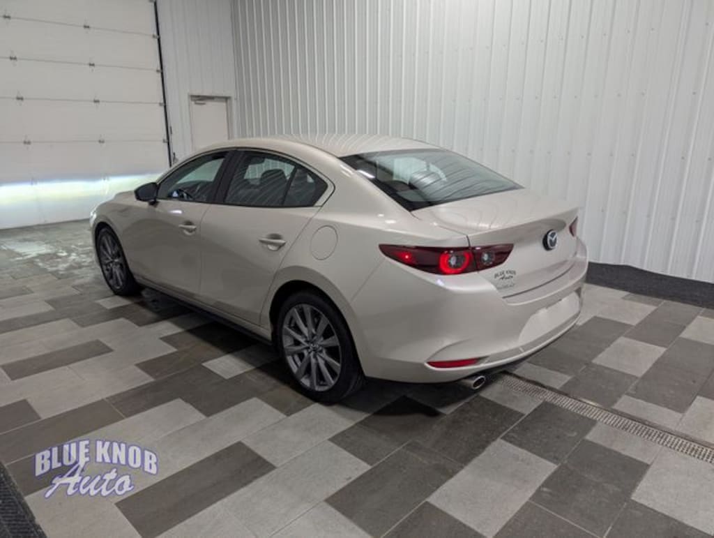 Used 2025 Mazda Mazda3 2.5 S Preferred Package Sedan