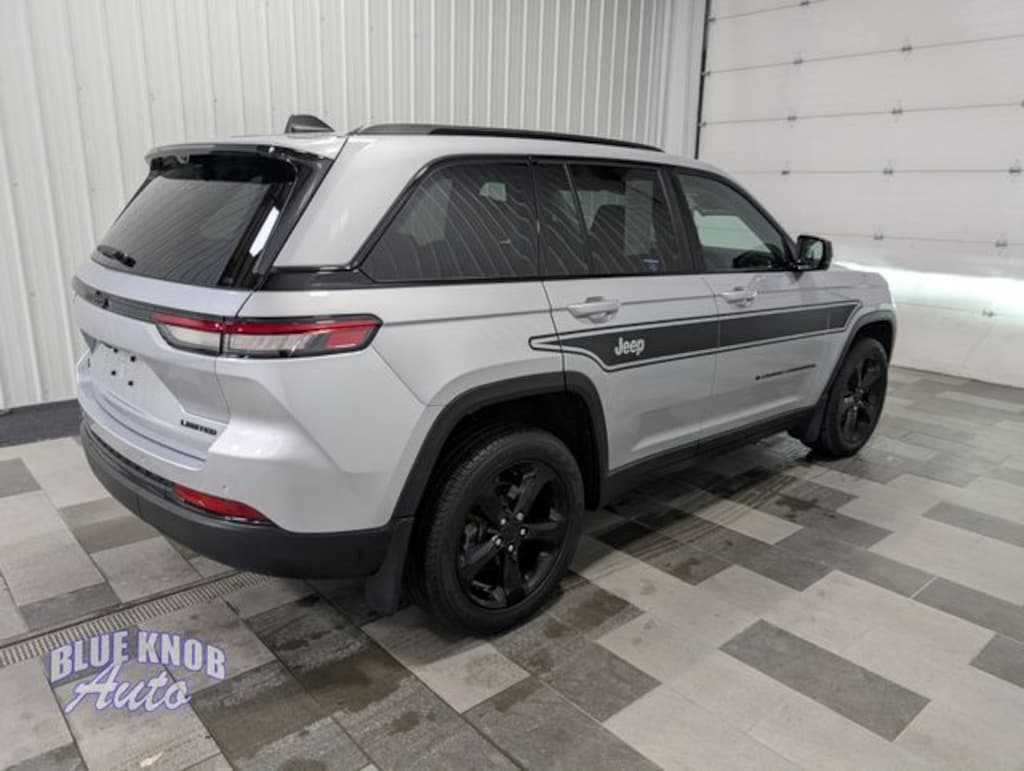 Used 2023 Jeep Grand Cherokee Limited SUV