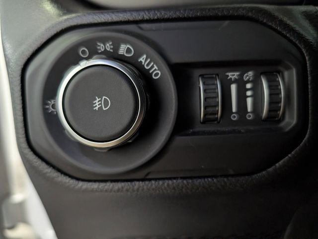 2022 Jeep Wrangler Unlimited Willys - Photo 17