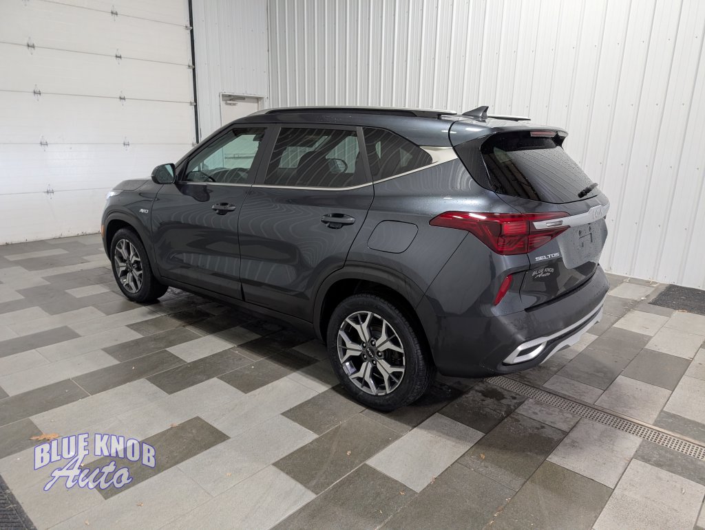 Used 2022 Kia Seltos EX SUV