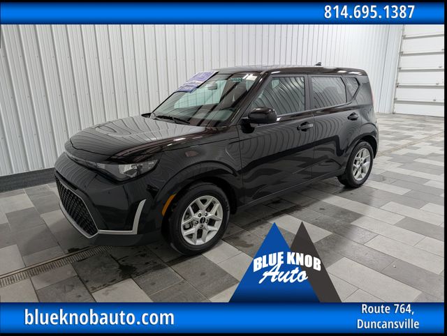 2025 Kia Soul 2.0L LX IVT's photo