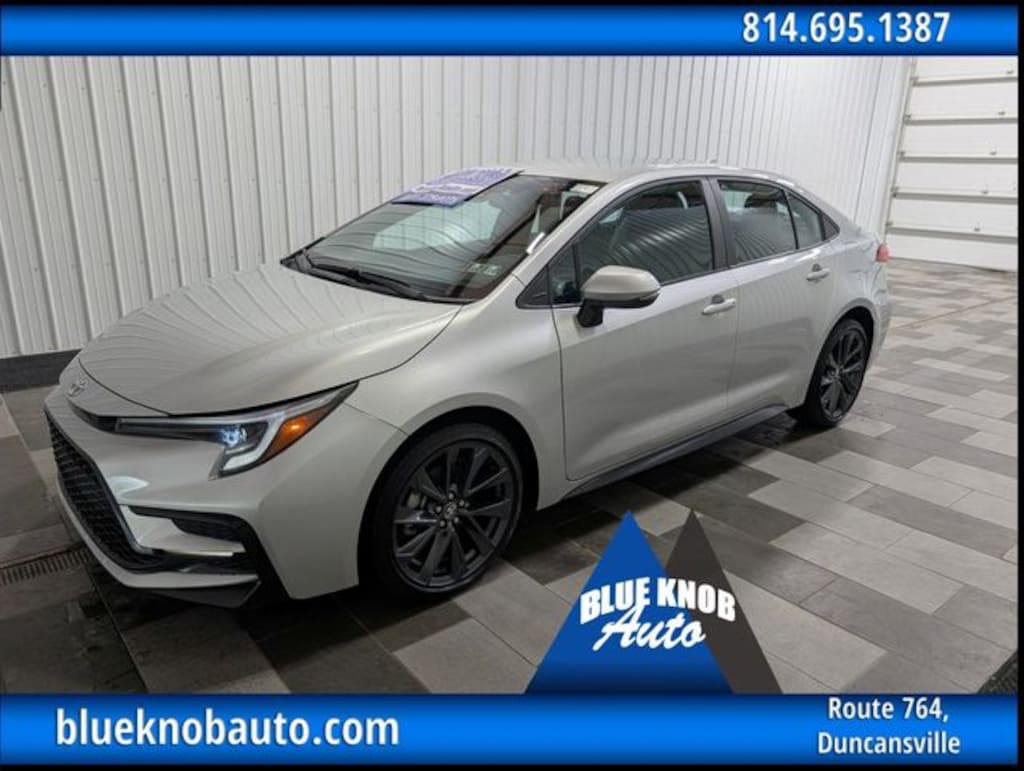 Used 2025 Toyota Corolla SE Sedan