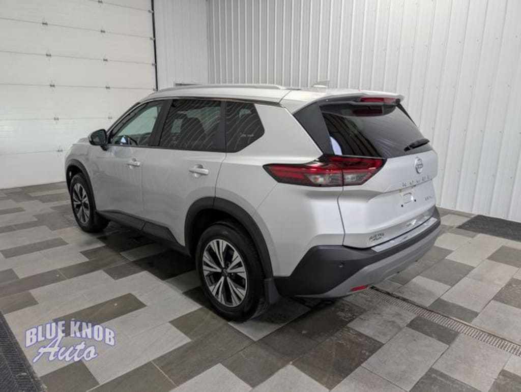 Used 2023 Nissan Rogue SV SUV