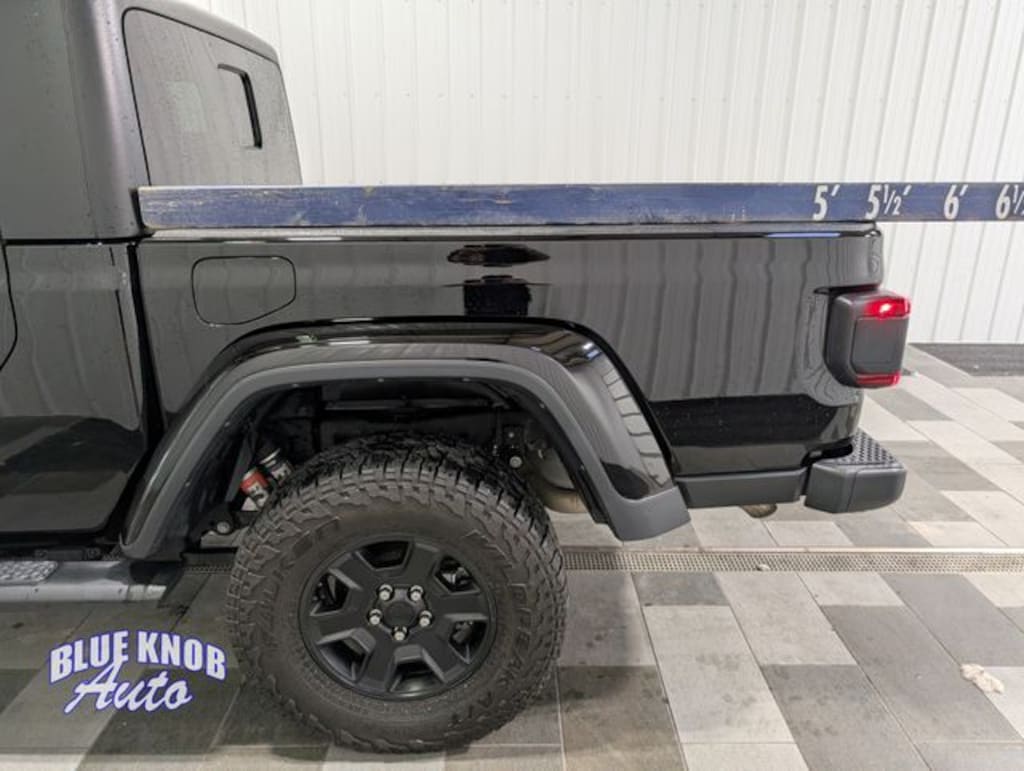 Used 2023 Jeep Gladiator Mojave Truck