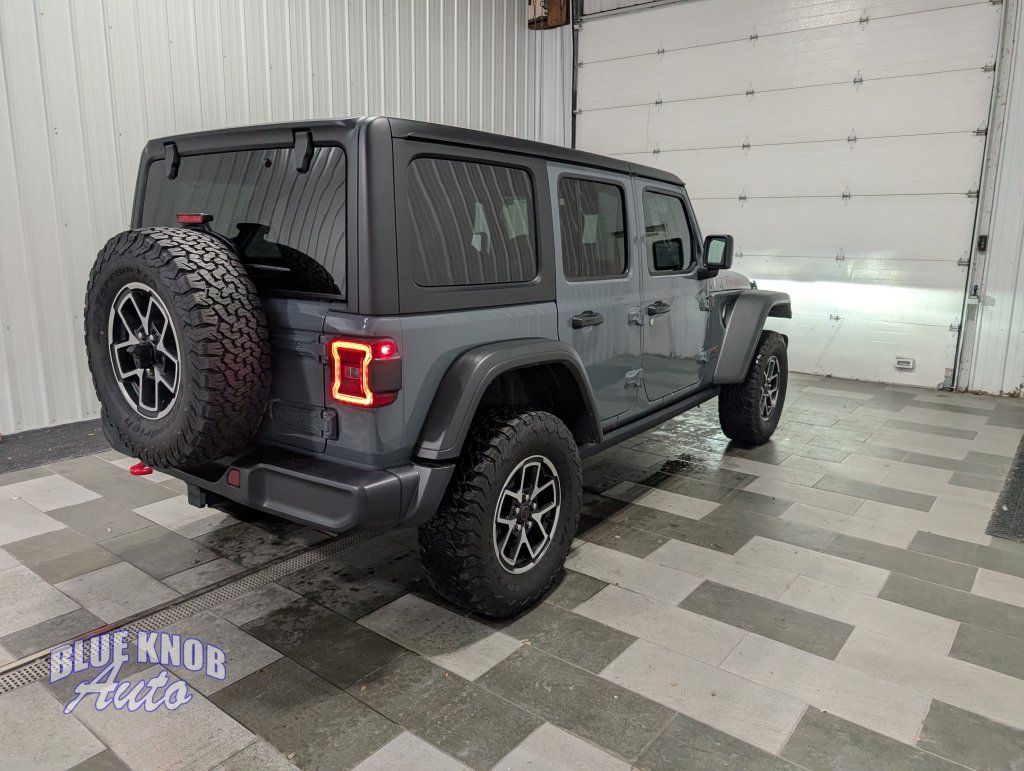 Used 2025 Jeep Wrangler Rubicon SUV