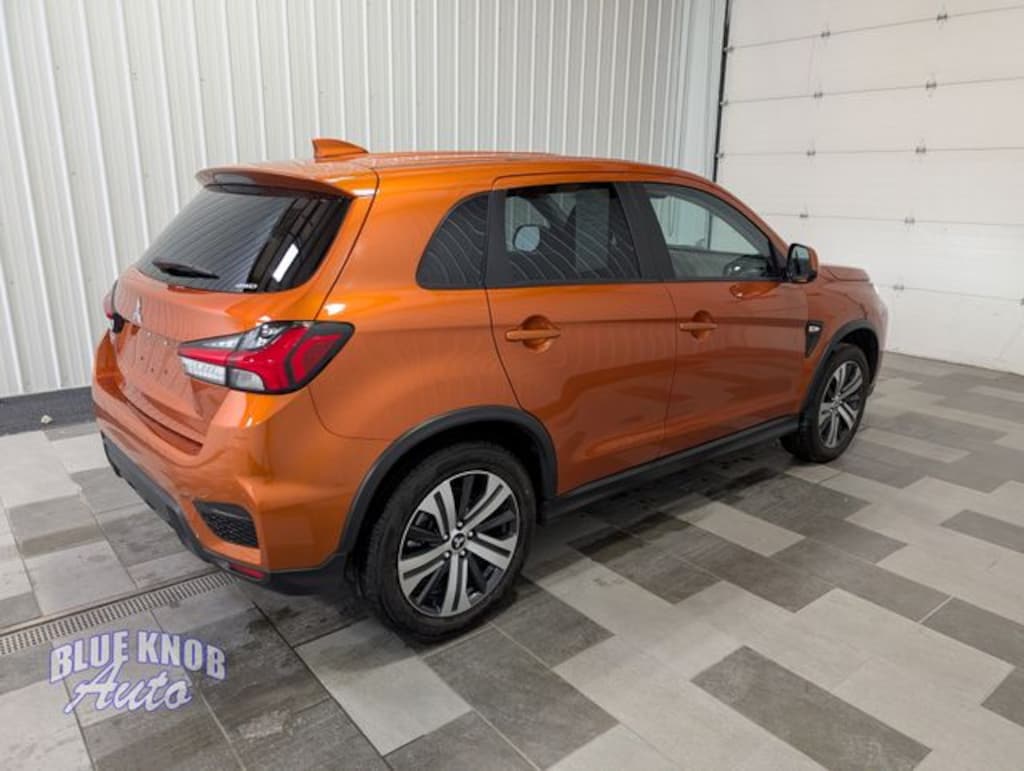 Used 2025 Mitsubishi Outlander Sport 2.0 ES SUV