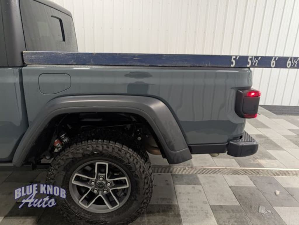 Used 2026 Jeep Gladiator Mojave Truck