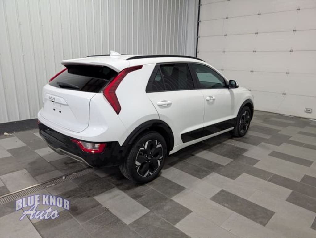 Used 2024 Kia Niro EV Wind SUV