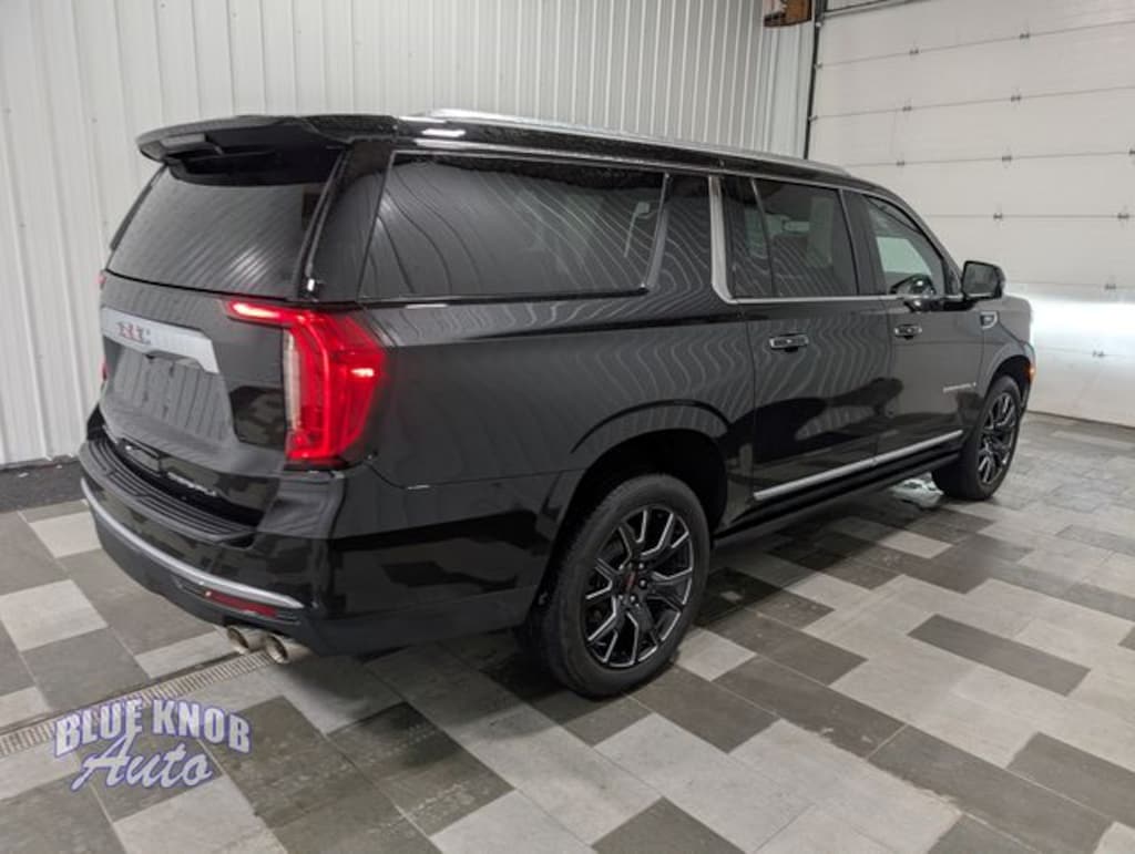 Used 2024 GMC Yukon XL Denali SUV