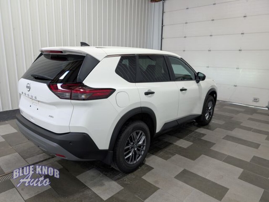 Used 2023 Nissan Rogue S SUV