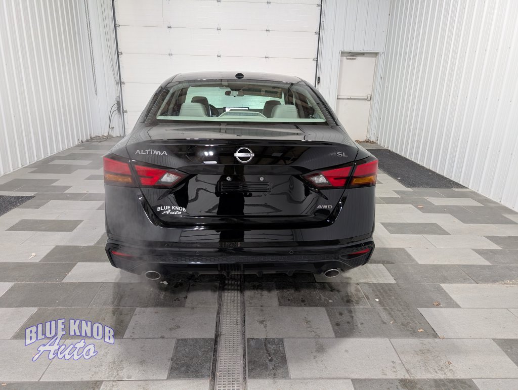 Used 2024 Nissan Altima 2.5 SL Sedan