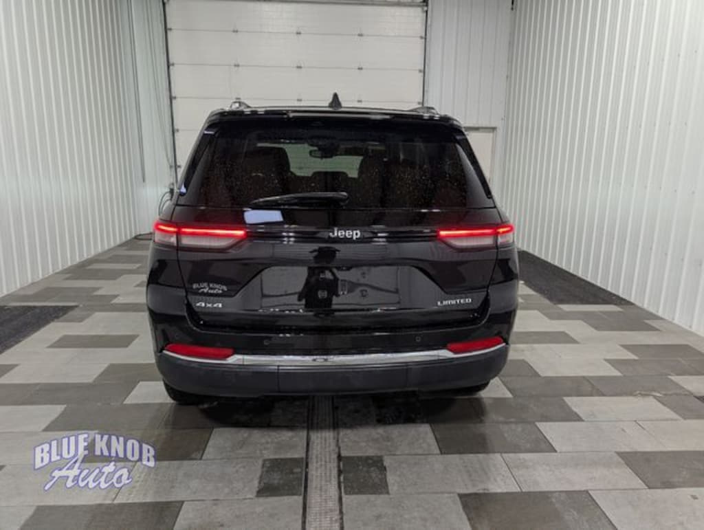 Used 2023 Jeep Grand Cherokee Limited SUV