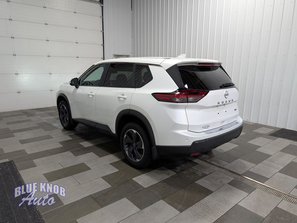 Used 2024 Nissan Rogue SV SUV