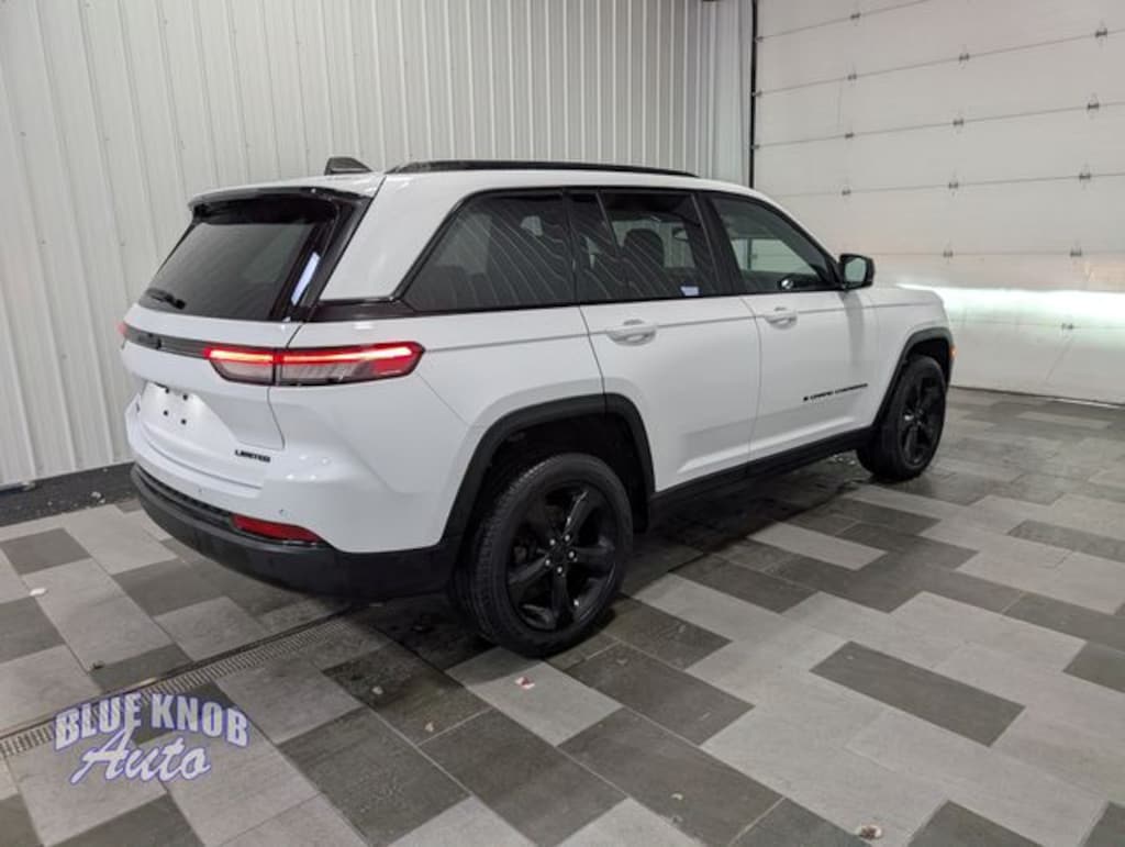 Used 2024 Jeep Grand Cherokee Limited SUV
