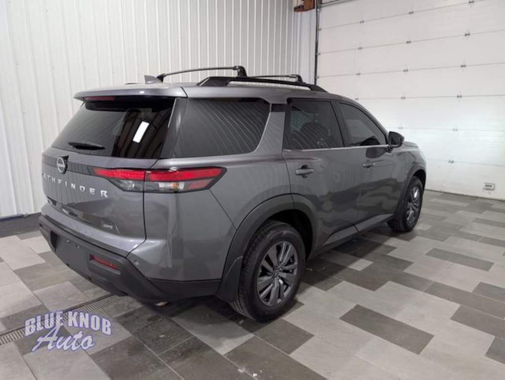 Used 2025 Nissan Pathfinder SV SUV