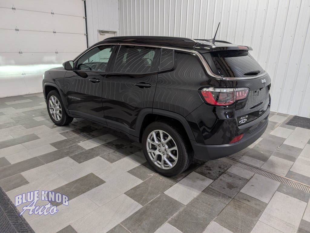 Used 2023 Jeep Compass Latitude Lux SUV