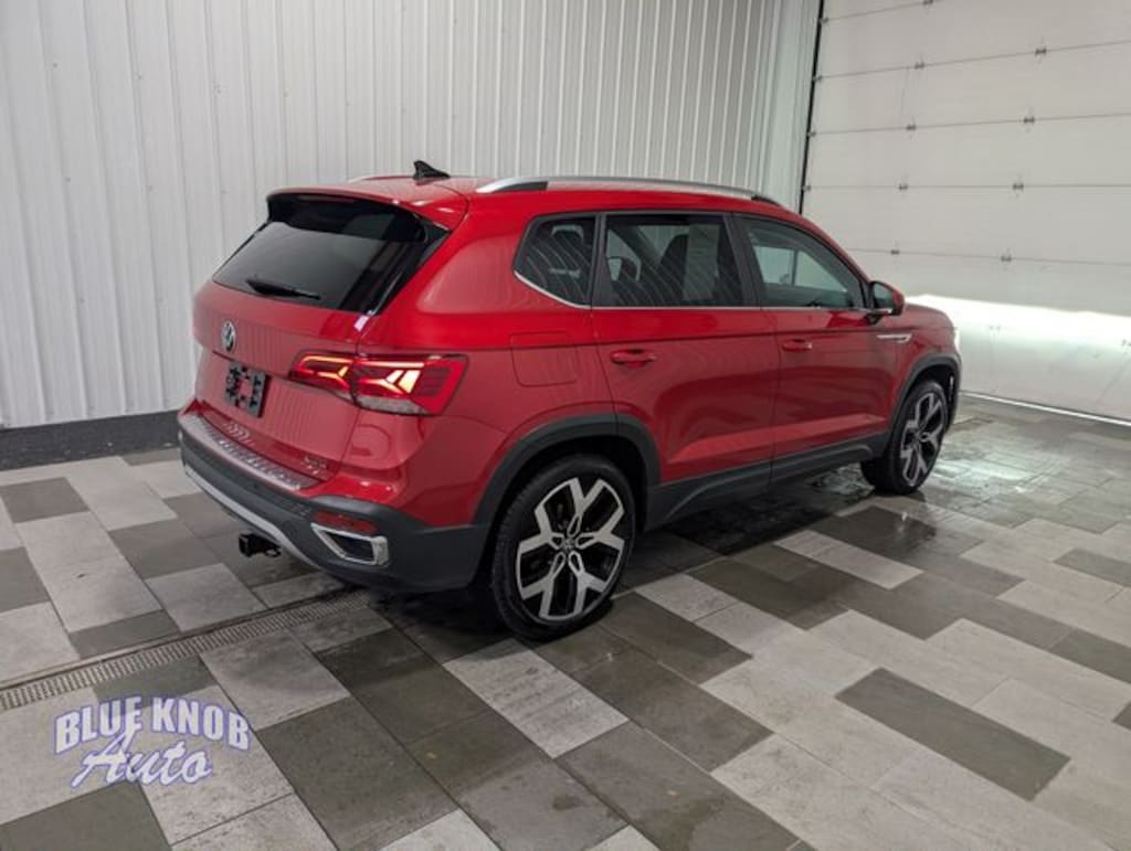 Used 2022 Volkswagen Taos 1.5T SEL SUV