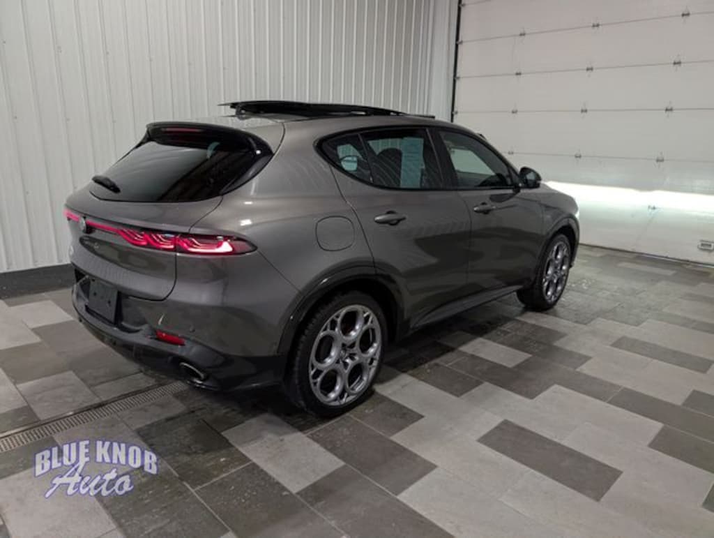 Used 2024 Alfa Romeo Tonale Veloce SUV