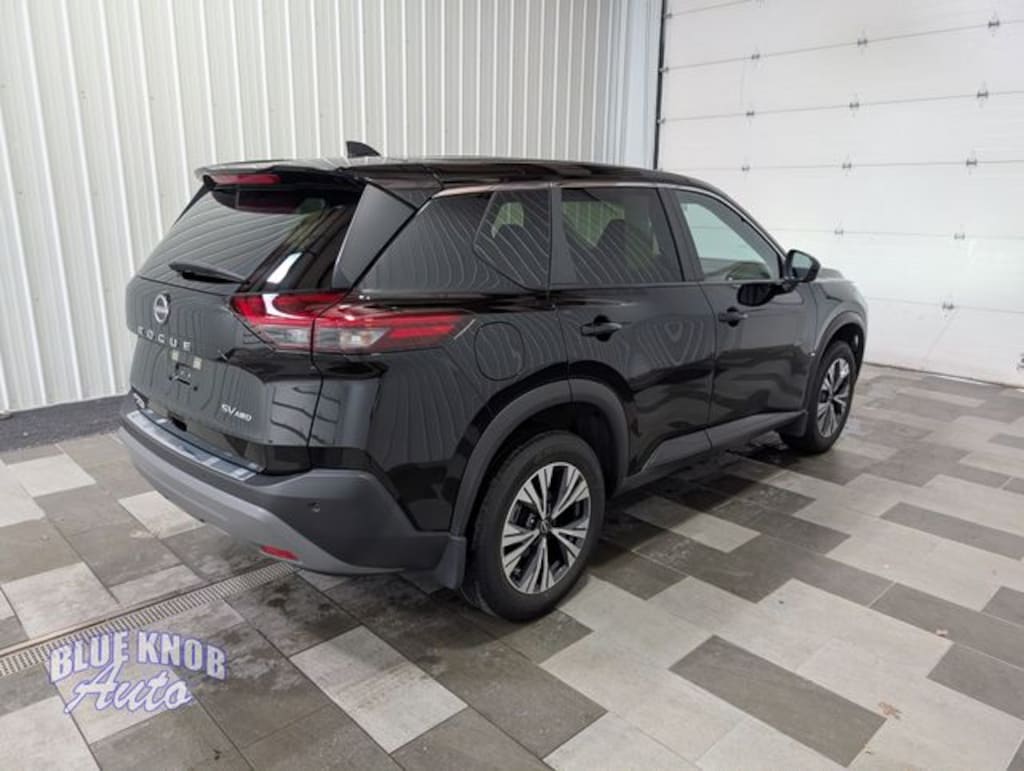 Used 2023 Nissan Rogue SV SUV