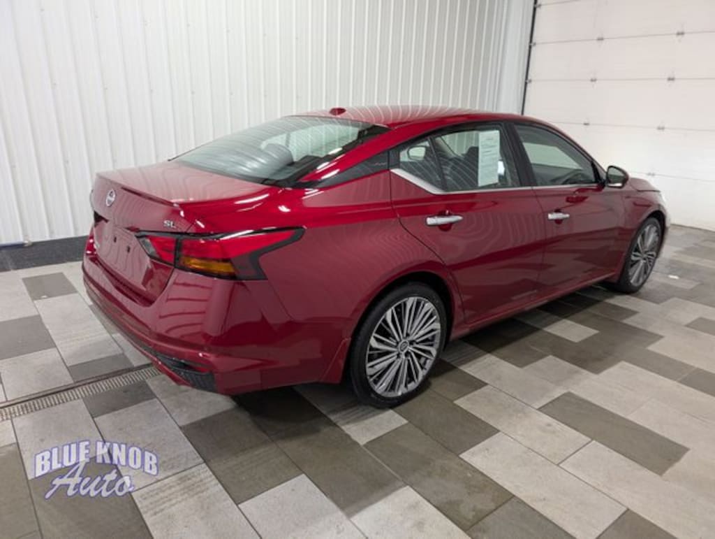 Used 2025 Nissan Altima 2.5 SL Sedan