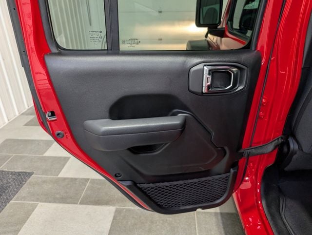 2025 Jeep Wrangler 4-Door Sport S - Photo 8