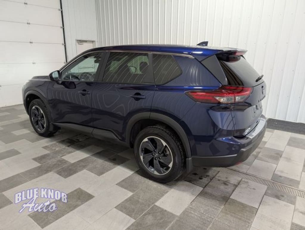 Used 2024 Nissan Rogue SV SUV