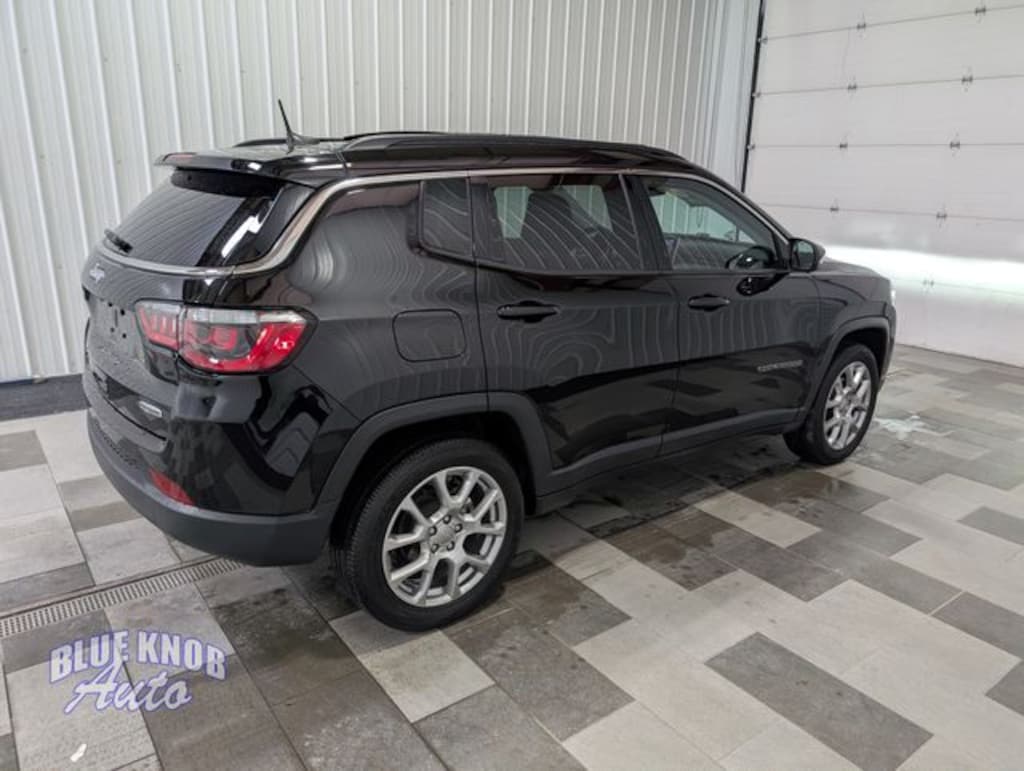 Used 2022 Jeep Compass Latitude Lux SUV