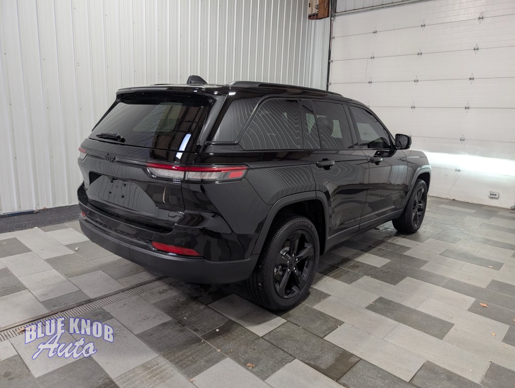 Used 2023 Jeep Grand Cherokee Altitude X SUV