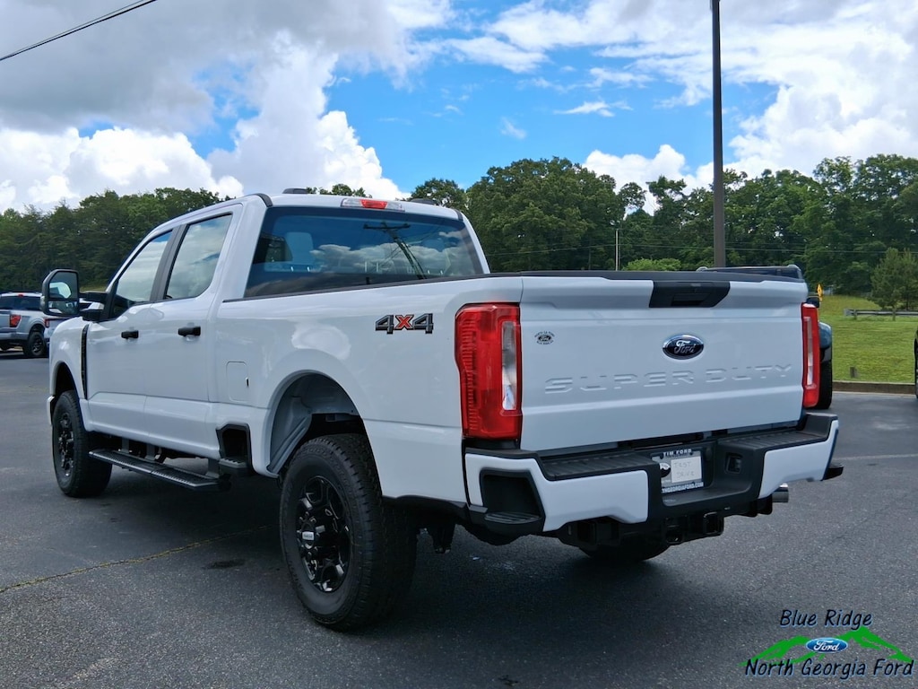 New 2026 Ford Super Duty F-350 SRW XL 4WD Crew Cab 6.75 Box 7.3 gas Crew Cab Pickup