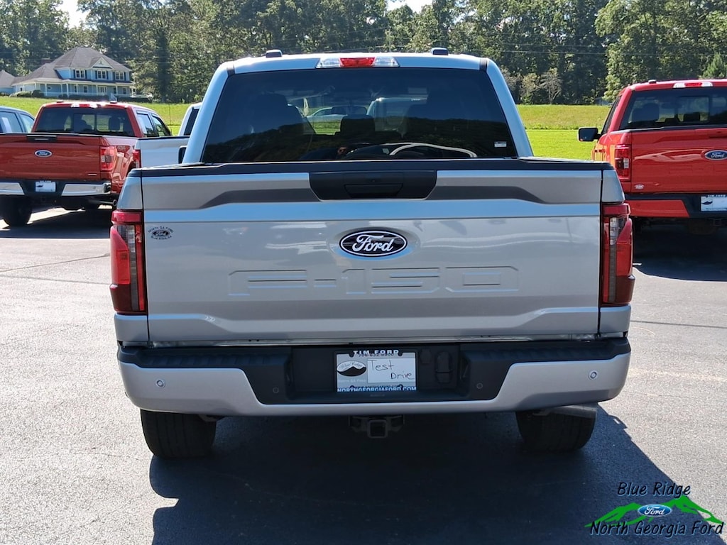 New 2025 Ford F-150 STX 2WD SuperCrew 5.5 Box w/2.7L EcoBoost Crew Cab Pickup