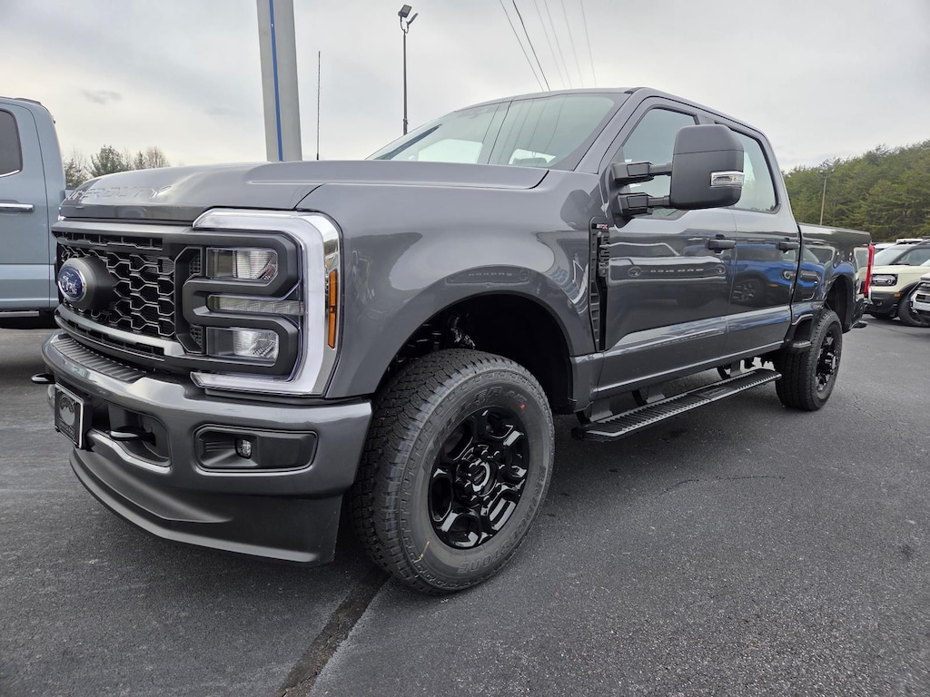 New 2026 Ford Super Duty F-250 SRW F-250 XL Crew Cab Pickup