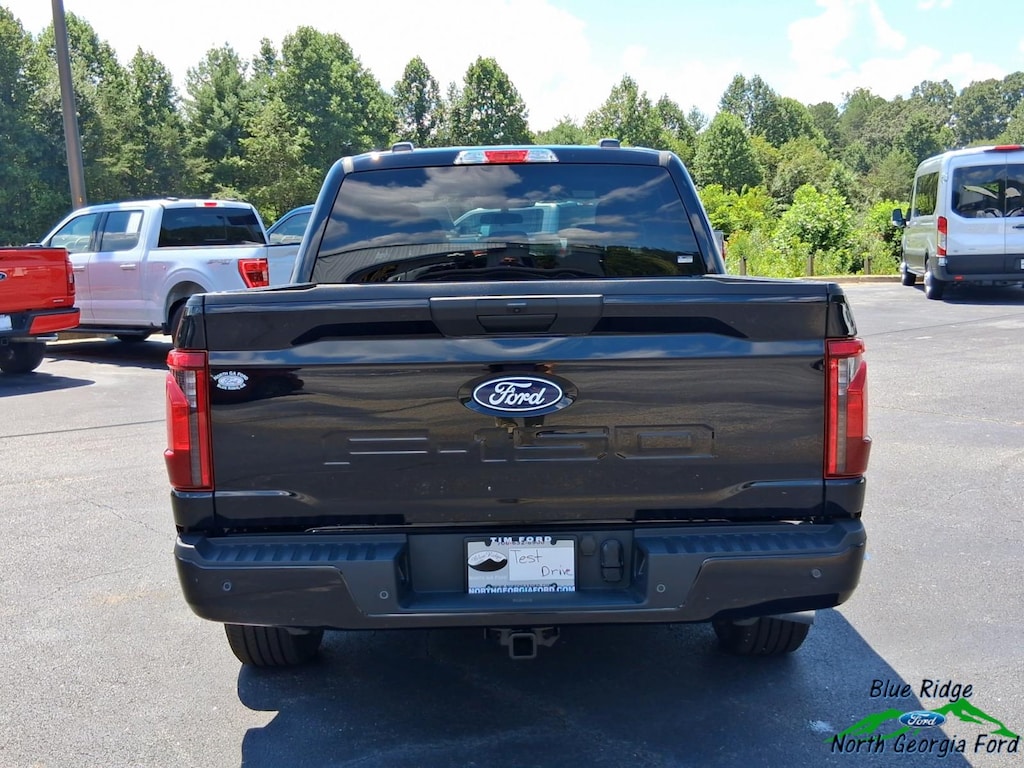 New 2025 Ford F-150 STX 2WD SuperCrew 5.5 Box w/2.7L EcoBoost Crew Cab Pickup