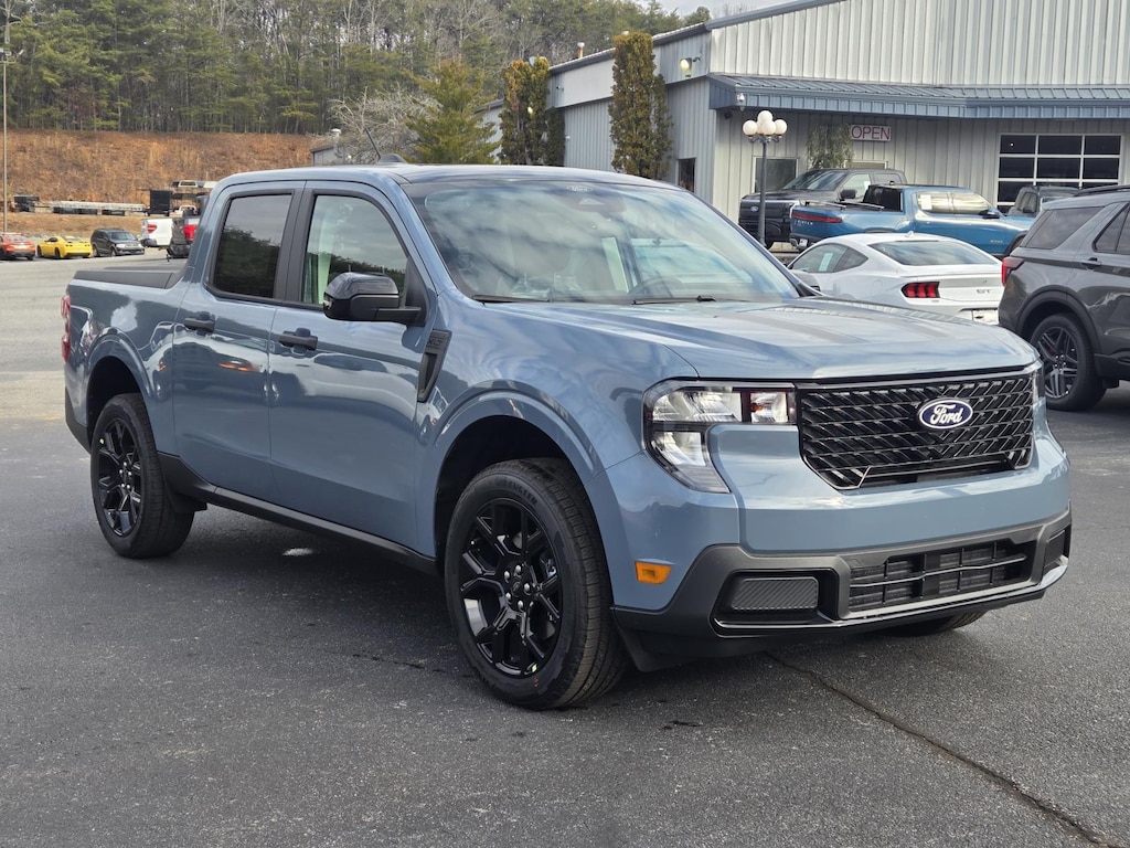 New 2026 Ford Maverick XLT Crew Cab Pickup