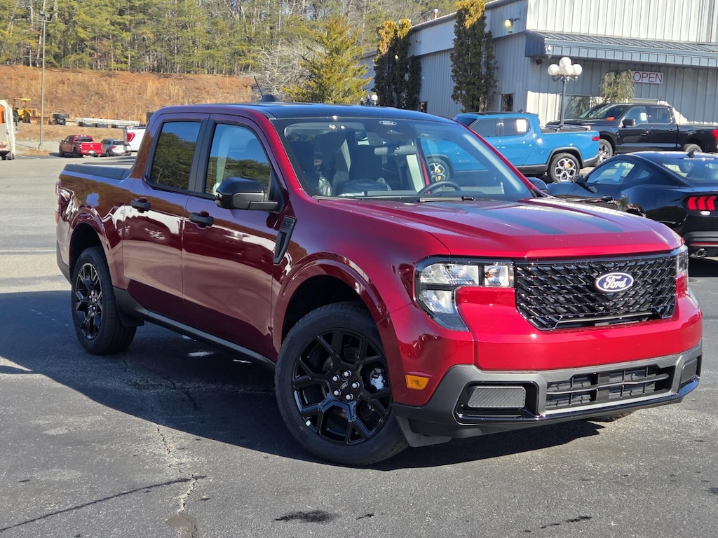 New 2026 Ford Maverick XLT Crew Cab Pickup