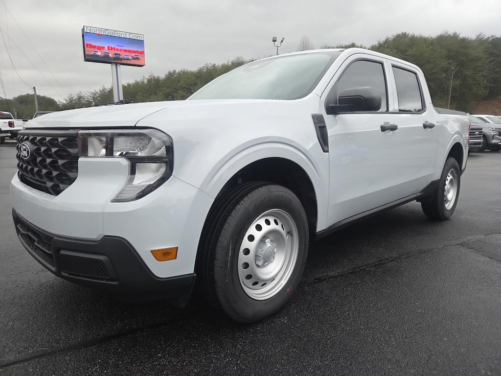 New 2025 Ford Maverick XL Crew Cab Pickup