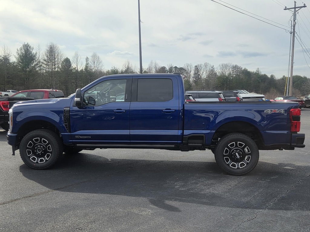 New 2026 Ford Super Duty F-250 SRW F-250 Platinum Crew Cab Pickup