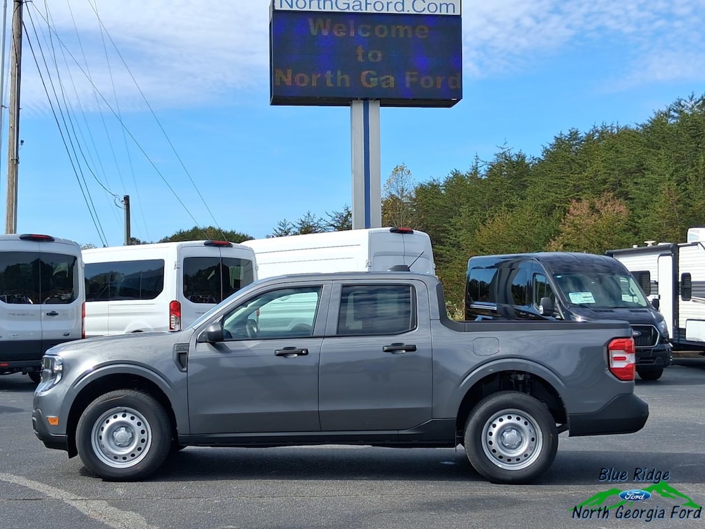 New 2025 Ford Maverick XL Crew Cab Pickup
