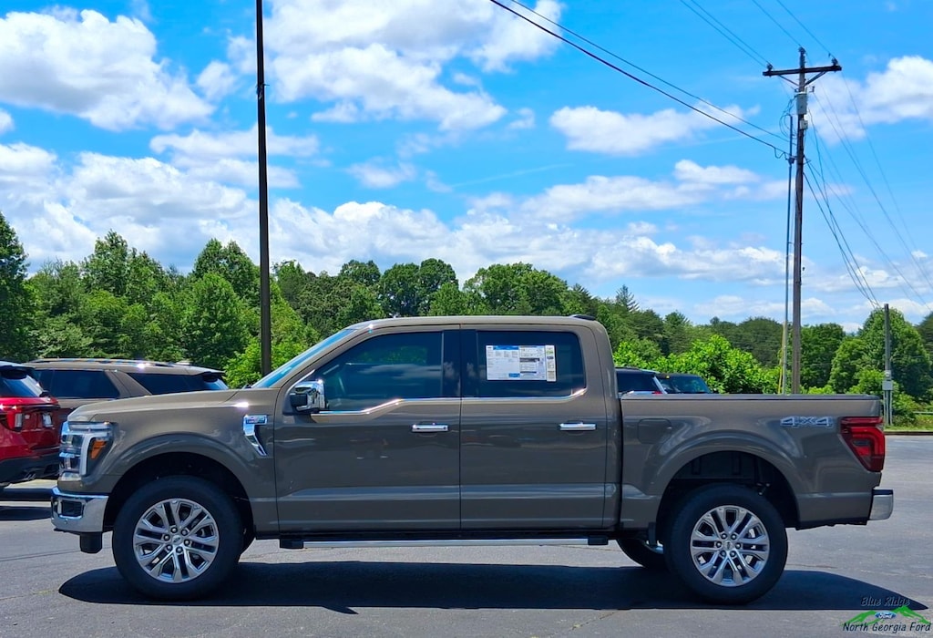 New 2026 Ford F-150 LARIAT 4WD SuperCrew 5.5 Box w 3.5L EcoBoost Crew Cab Pickup
