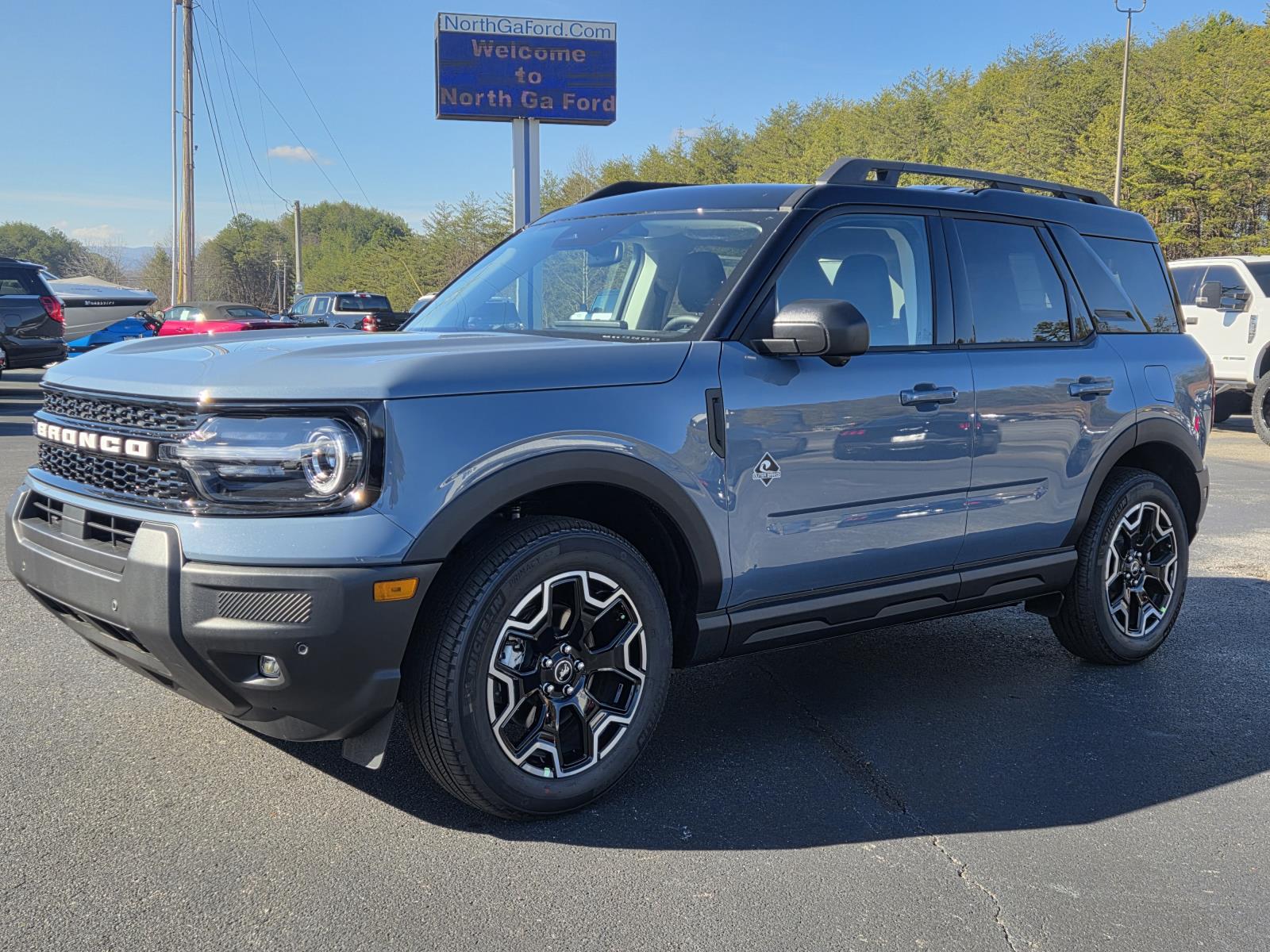 2025 Ford Bronco Sport Outer Banks's photo