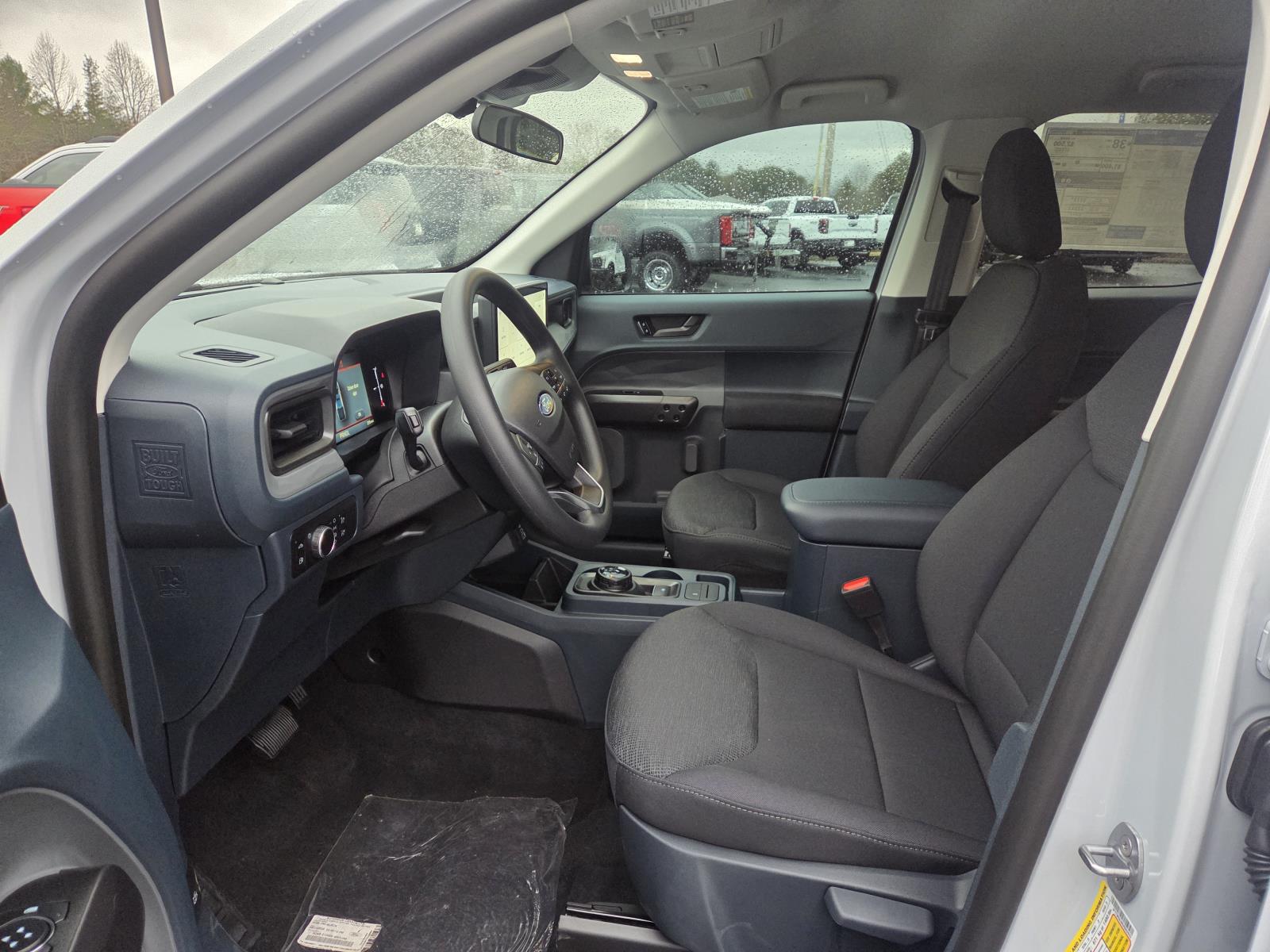 2025 Ford Maverick XL - Photo 9