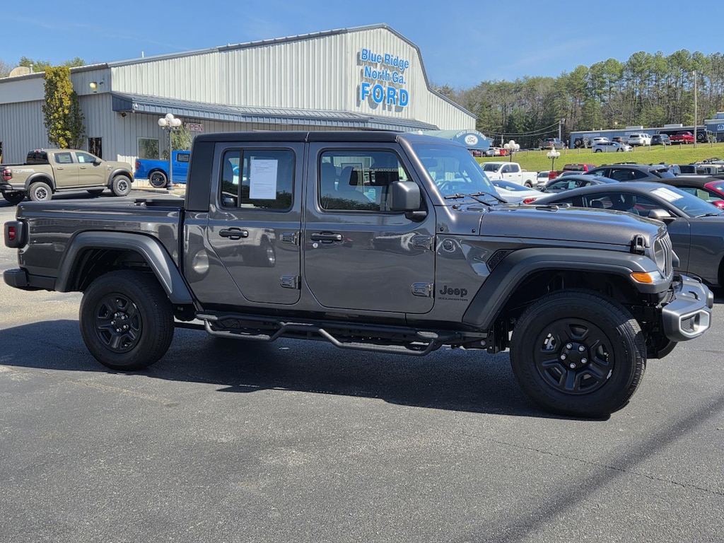 Used 2025 Jeep Gladiator Sport 4x4 Crew Cab Pickup