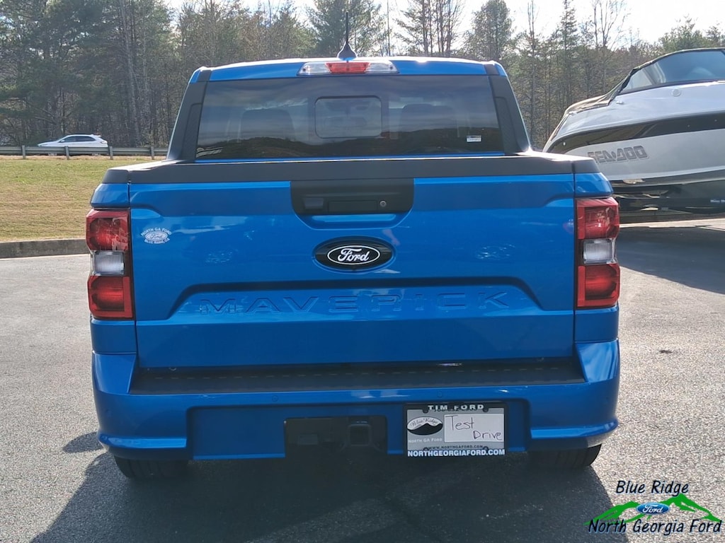 New 2025 Ford Maverick Lobo Crew Cab Pickup