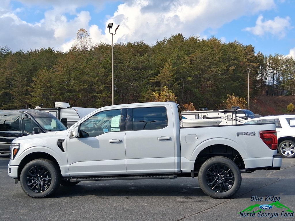 New 2025 Ford F-150 LARIAT 4WD SuperCrew 5.5 Box w/ 3.5L EcoBoost Crew Cab Pickup