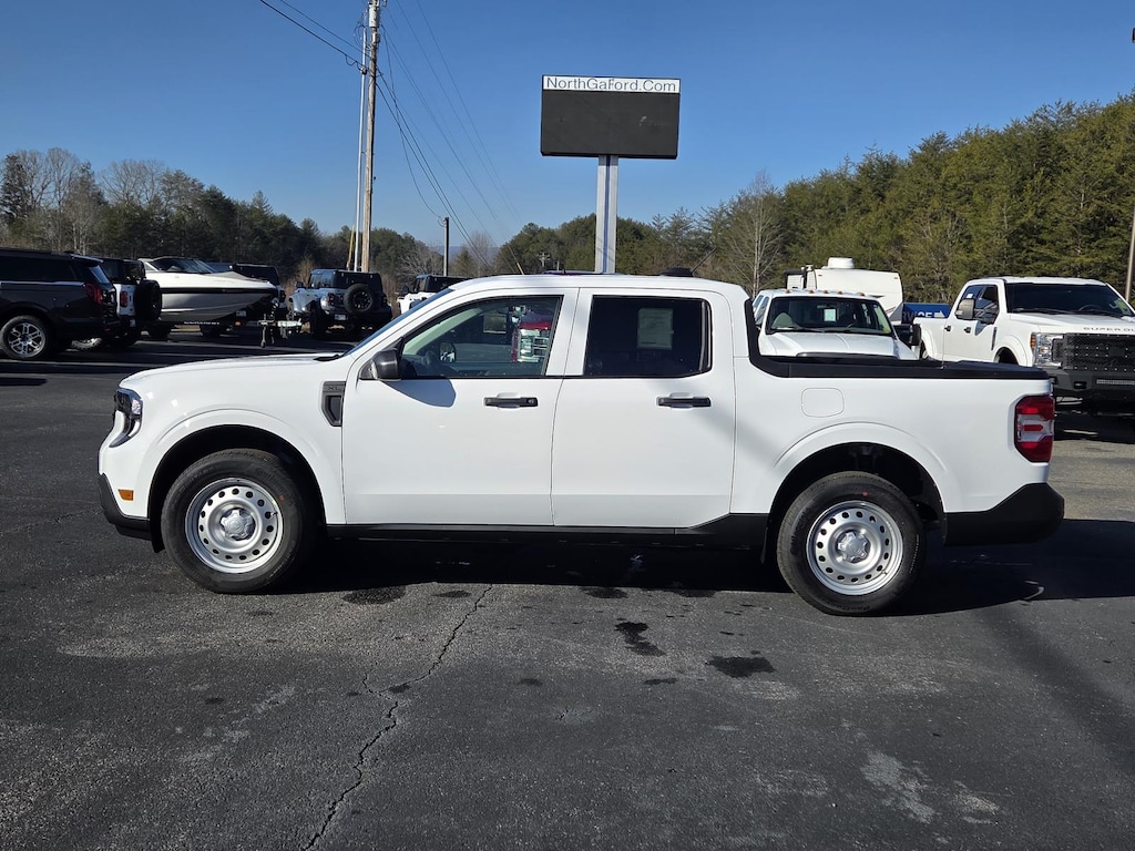 New 2026 Ford Maverick XL Crew Cab Pickup