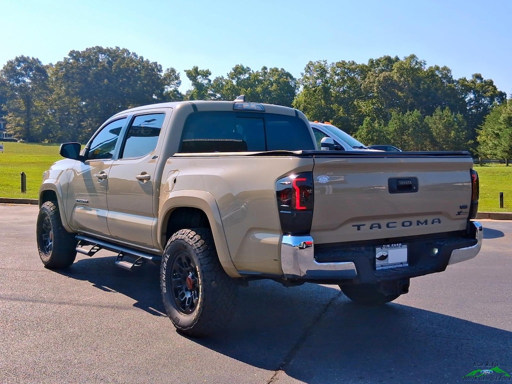 Used 2019 Toyota Tacoma 2WD SR5 Double Cab 5 Bed V6 AT (Natl) Crew Cab Pickup