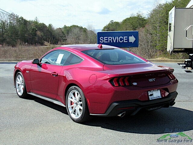 2025 Ford Mustang GT Premium photo 3